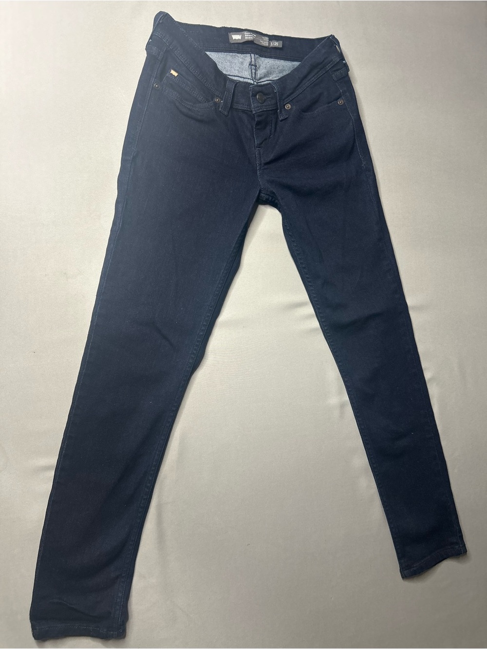Levi’s Denizen Dark Wash Skinny Jeans Size 1/25